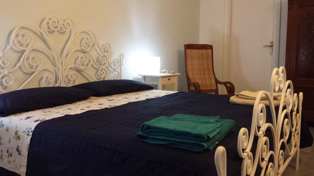 A Casa Di Marley Apartment Lecce Exterior photo